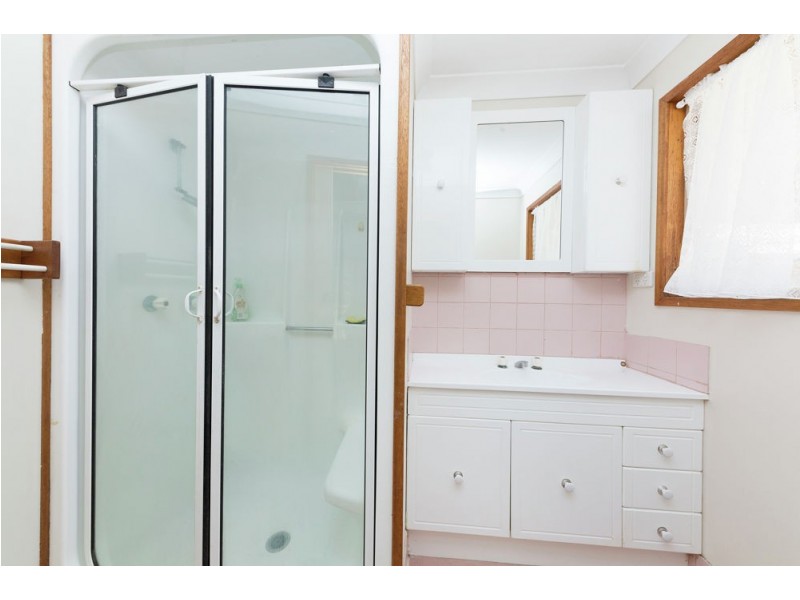 34 Oxley Island Rd, Oxley Island NSW 2430