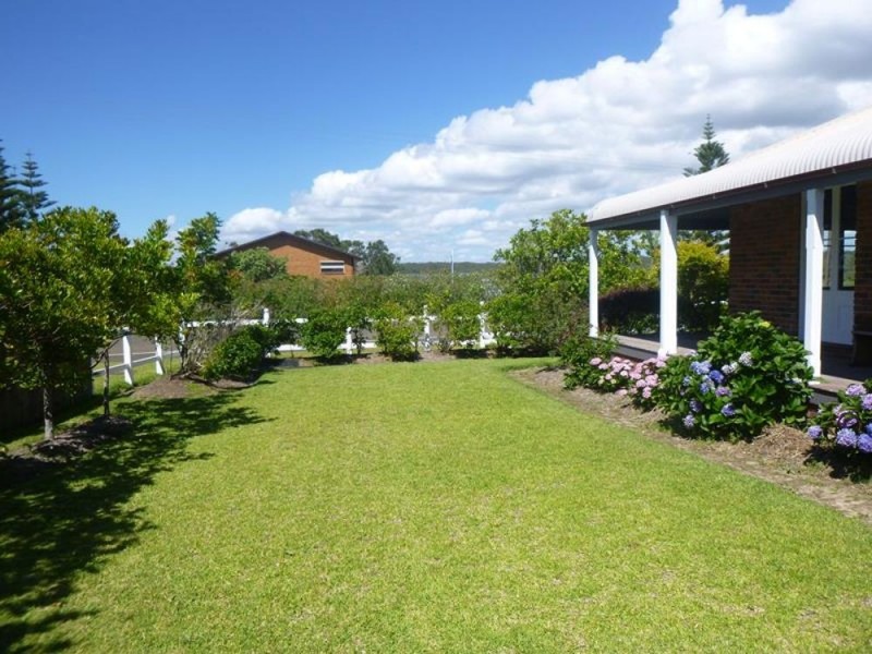 365 Saltwater Road, Wallabi Point NSW 2430