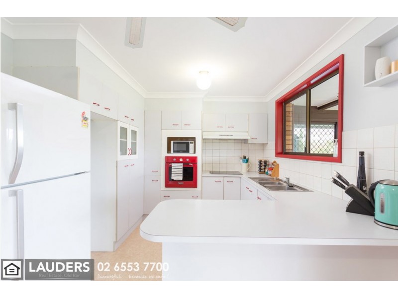 9 Caparra Close, Tinonee NSW 2430