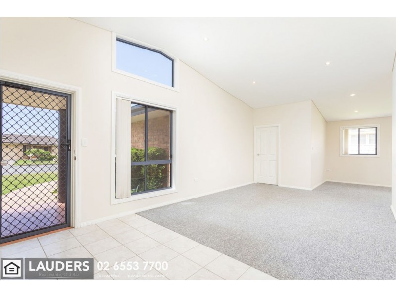 12 Bluehaven Drive, Old Bar NSW 2430