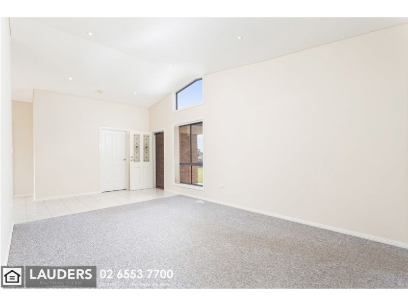 12 Bluehaven Drive, Old Bar NSW 2430