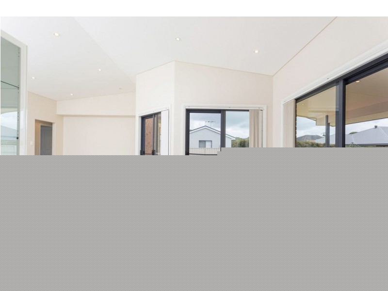 12 Bluehaven Drive, Old Bar NSW 2430