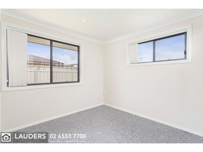 12 Bluehaven Drive, Old Bar NSW 2430