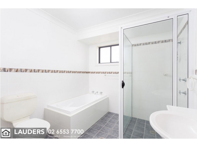 12 Bluehaven Drive, Old Bar NSW 2430