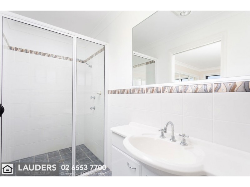 12 Bluehaven Drive, Old Bar NSW 2430