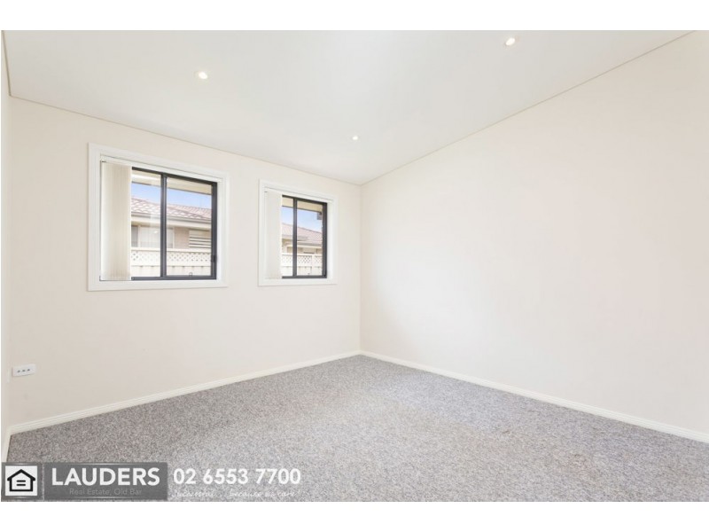 12 Bluehaven Drive, Old Bar NSW 2430