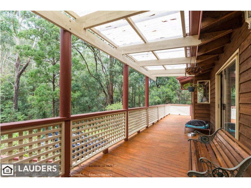 9 Rainforest Drive, Mitchells Island NSW 2430