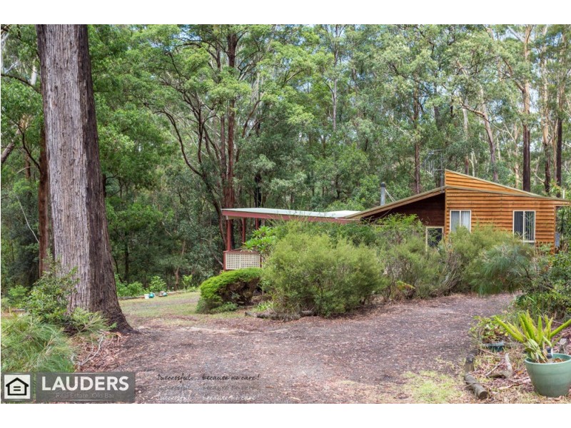 9 Rainforest Drive, Mitchells Island NSW 2430