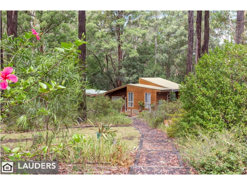 9 Rainforest Drive, Mitchells Island NSW 2430