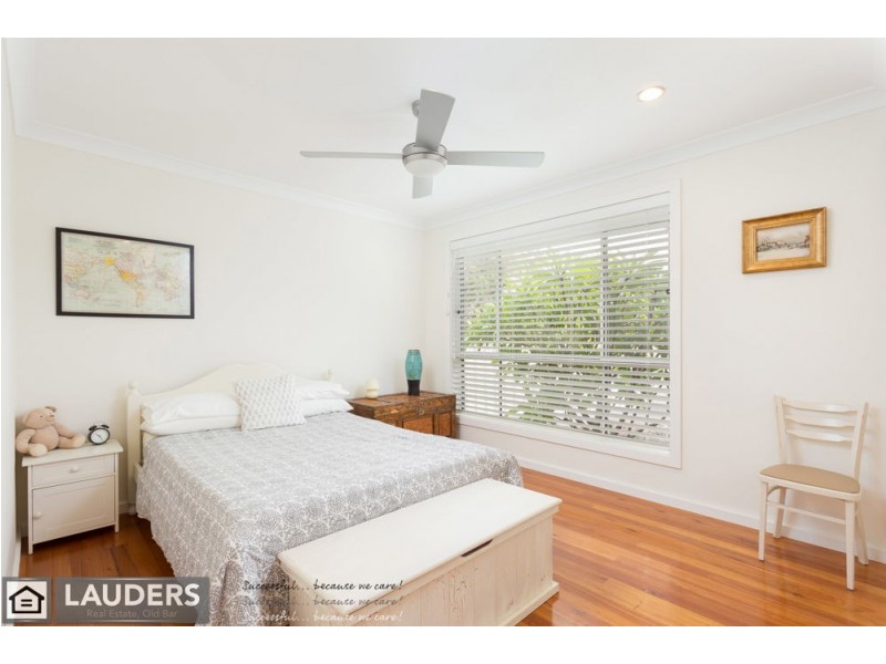 38 Rushby Drive, Old Bar NSW 2430