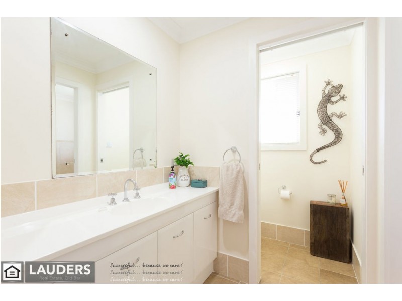 38 Rushby Drive, Old Bar NSW 2430