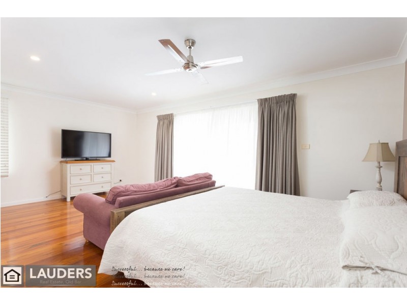 38 Rushby Drive, Old Bar NSW 2430