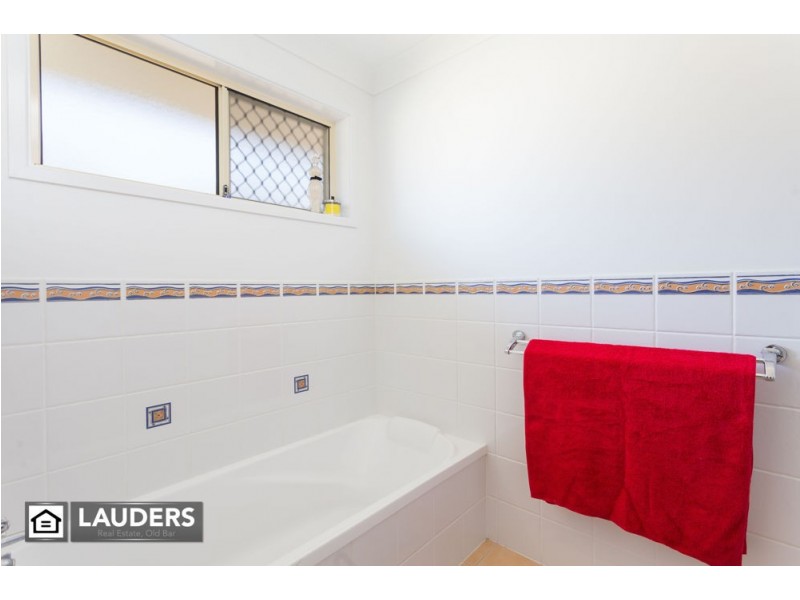 21 Mistral Place, Old Bar NSW 2430