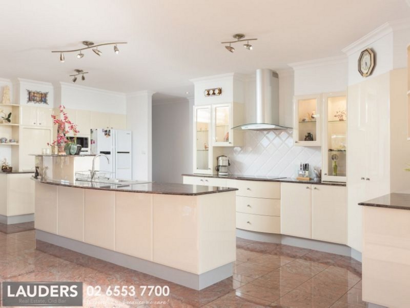 22 Jonnel Heights Place, Pampoolah NSW 2430