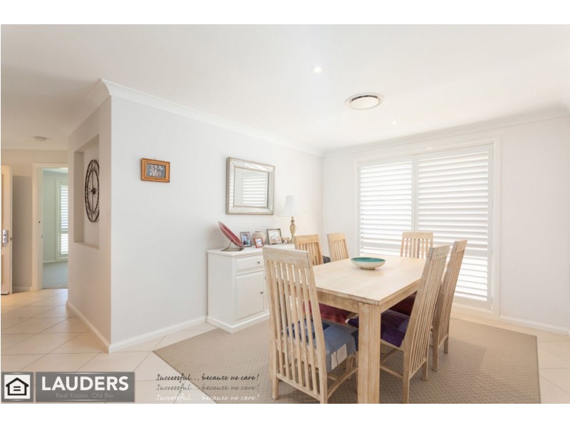 5 Curlew Place, Old Bar NSW 2430