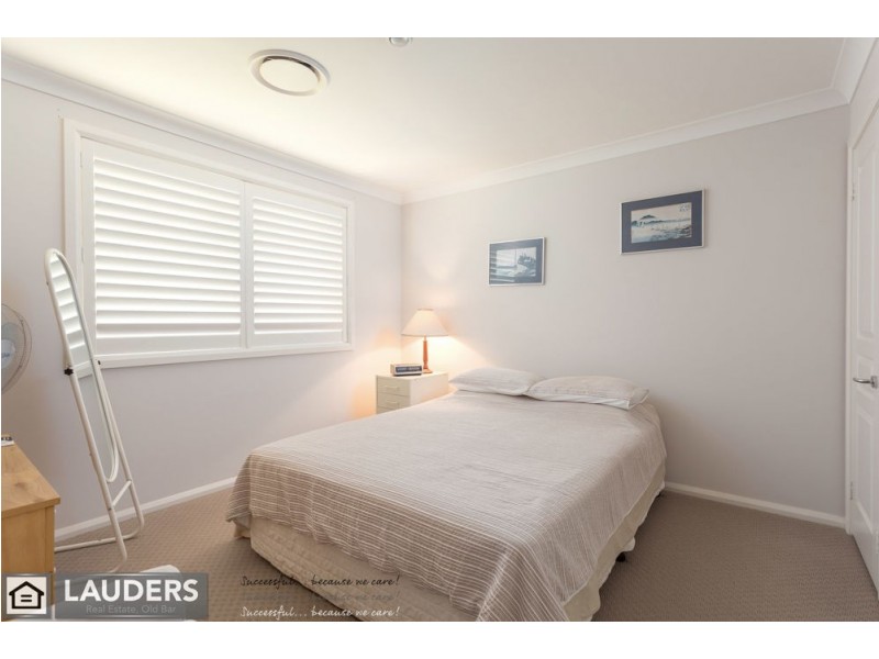 5 Curlew Place, Old Bar NSW 2430