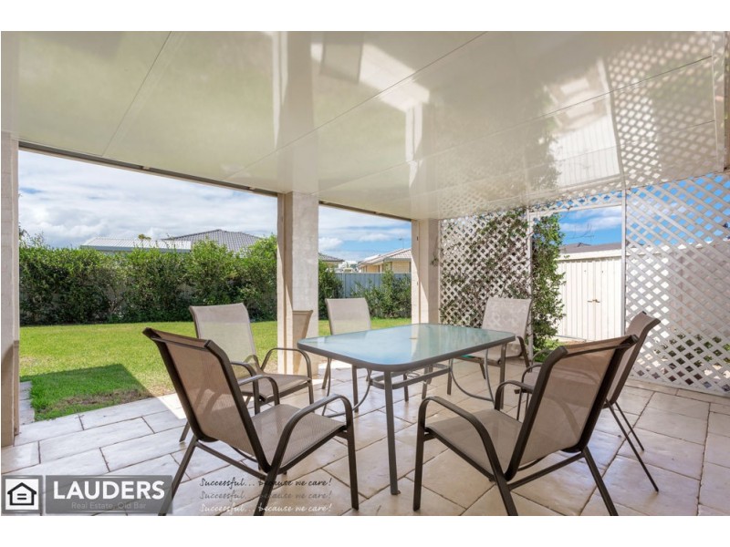 5 Curlew Place, Old Bar NSW 2430