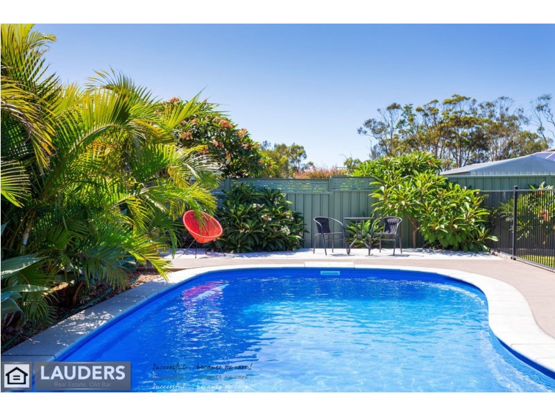 41 Bluehaven Drive, Old Bar NSW 2430