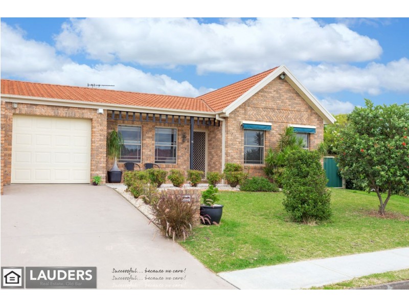 33 Medowie Road, Old Bar NSW 2430