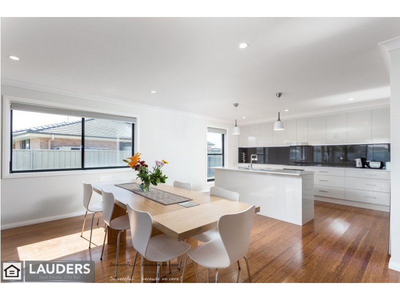 26 Bluehaven Drive, Old Bar NSW 2430
