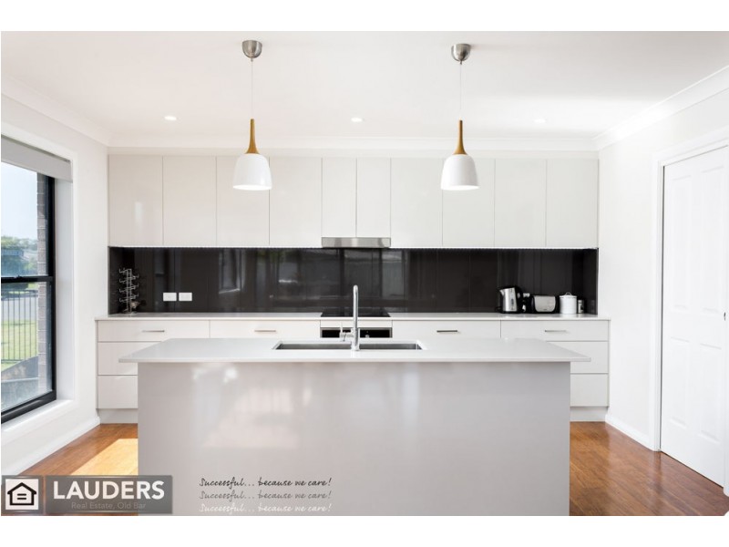 26 Bluehaven Drive, Old Bar NSW 2430