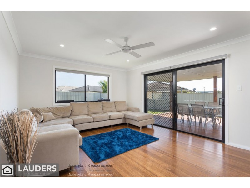 26 Bluehaven Drive, Old Bar NSW 2430