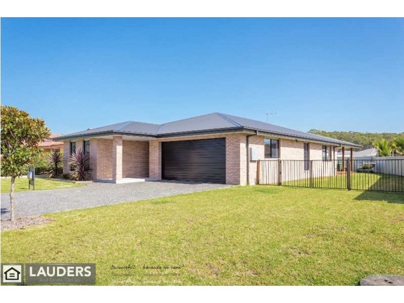 26 Bluehaven Drive, Old Bar NSW 2430