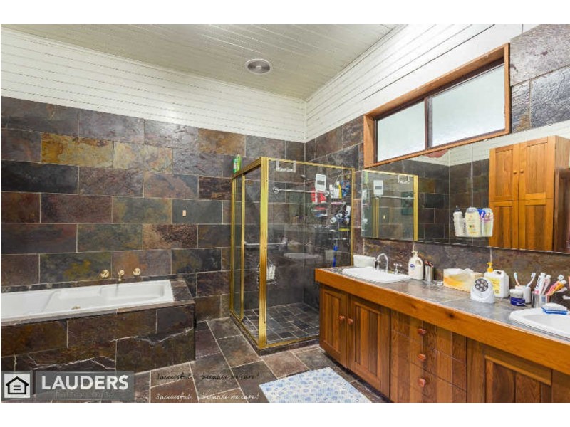 273 Cowans Lane, Oxley Island NSW 2430