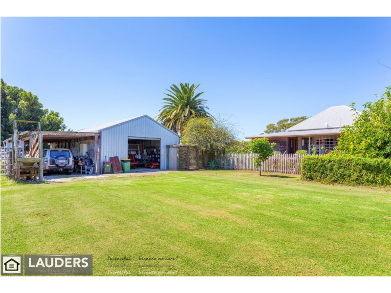273 Cowans Lane, Oxley Island NSW 2430