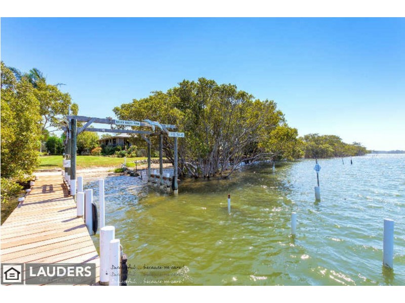 273 Cowans Lane, Oxley Island NSW 2430