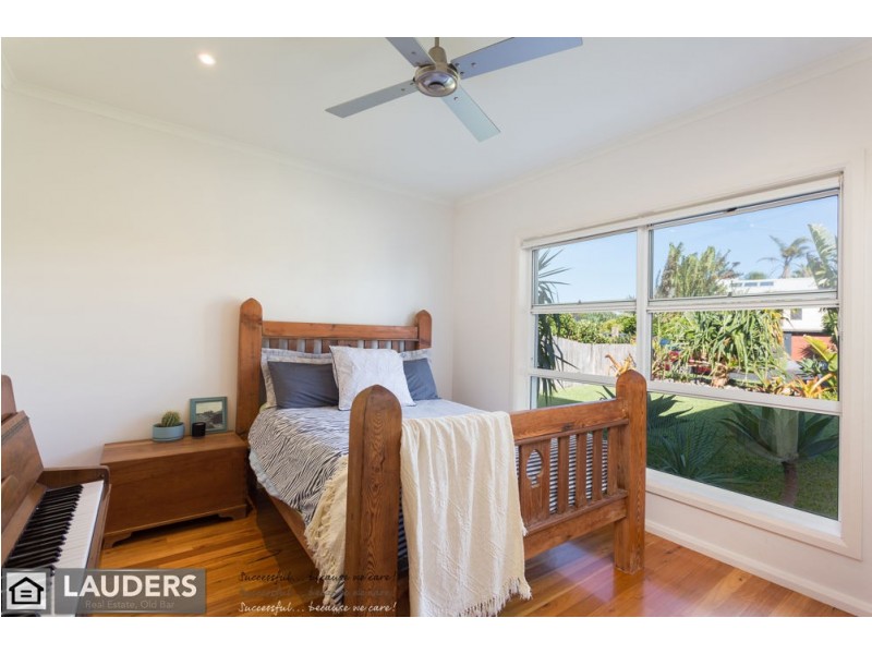 13 Hall Street, Old Bar NSW 2430