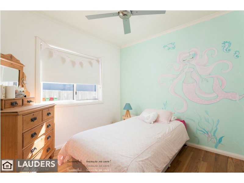 13 Hall Street, Old Bar NSW 2430