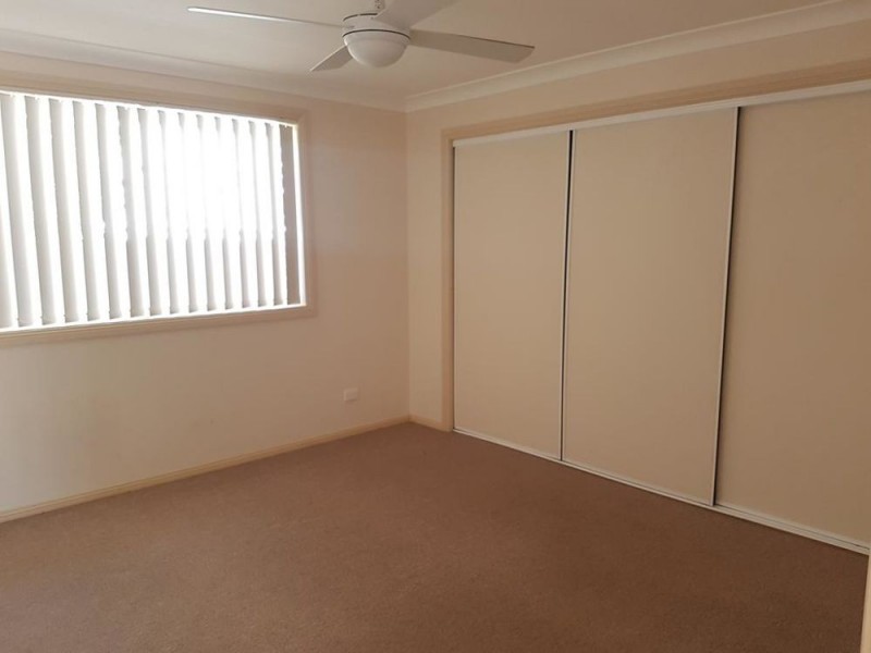 17 Bluehaven Drive, Old Bar NSW 2430