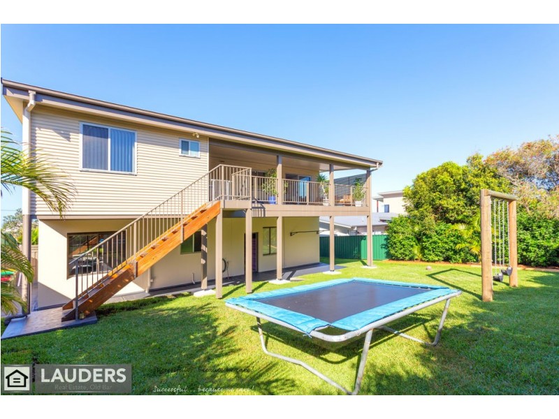 15 Smith Street, Old Bar NSW 2430