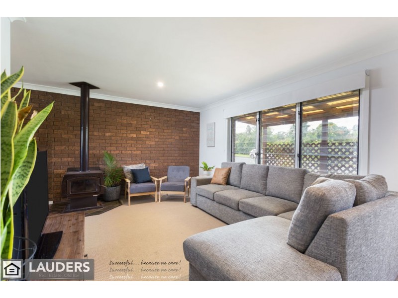 71 Waterman Street, Old Bar NSW 2430