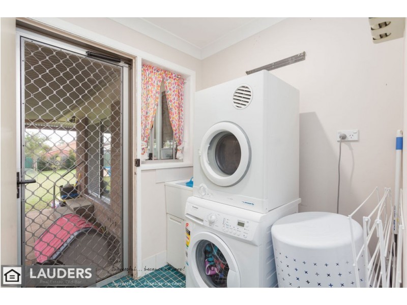 71 Waterman Street, Old Bar NSW 2430