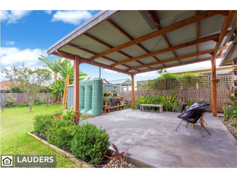 71 Waterman Street, Old Bar NSW 2430