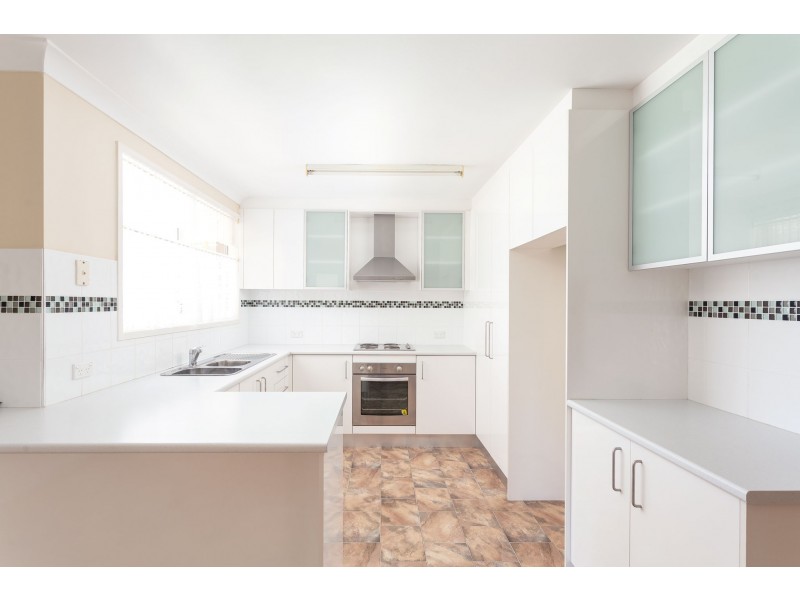 6 Suni Drive, Old Bar NSW 2430