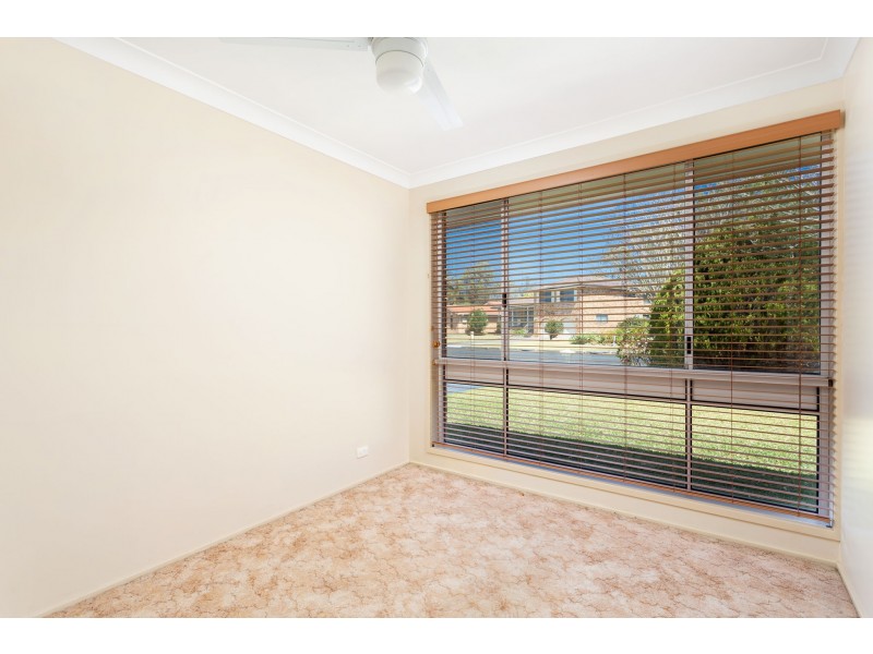 6 Suni Drive, Old Bar NSW 2430
