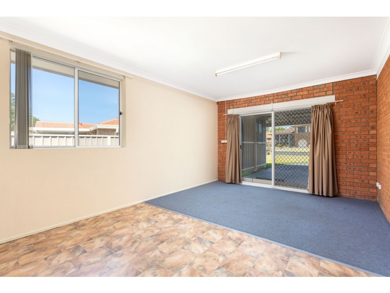 6 Suni Drive, Old Bar NSW 2430