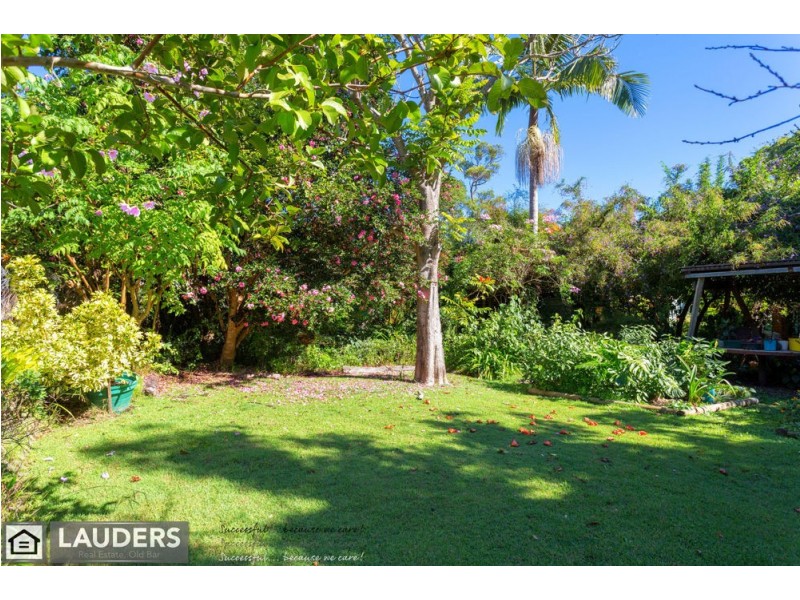 66 Warwiba Road, Old Bar NSW 2430