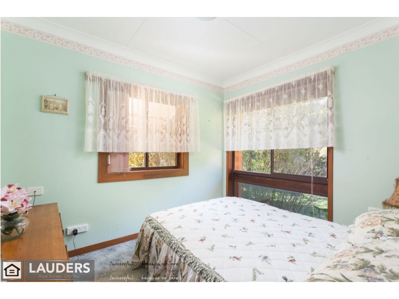 66 Warwiba Road, Old Bar NSW 2430