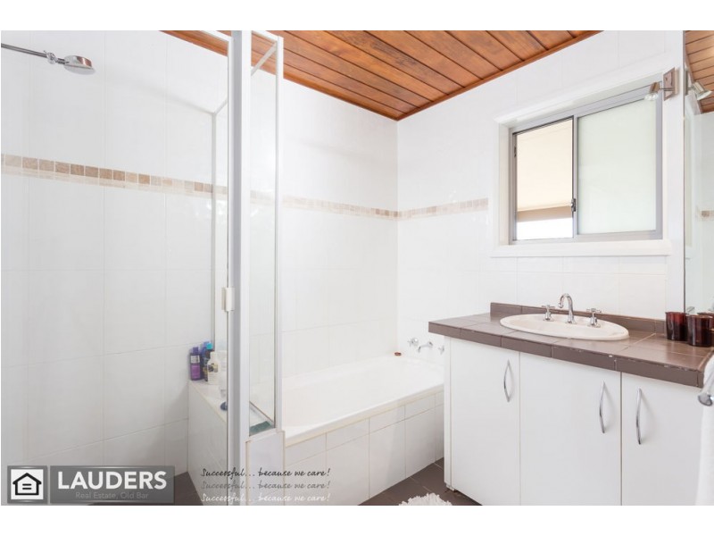 15 Smith Street, Old Bar NSW 2430