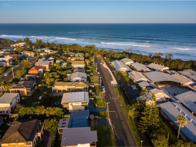 15 Smith Street, Old Bar NSW 2430