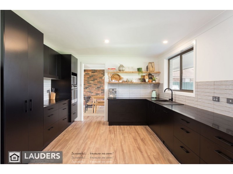 22 Belle Villa Parade, Old Bar NSW 2430