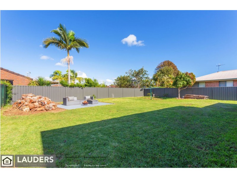 22 Belle Villa Parade, Old Bar NSW 2430