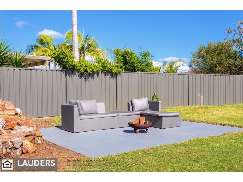 22 Belle Villa Parade, Old Bar NSW 2430