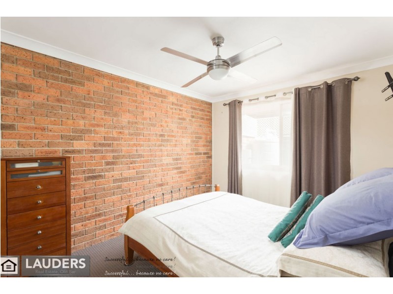 2/89 Old Bar Road, Old Bar NSW 2430