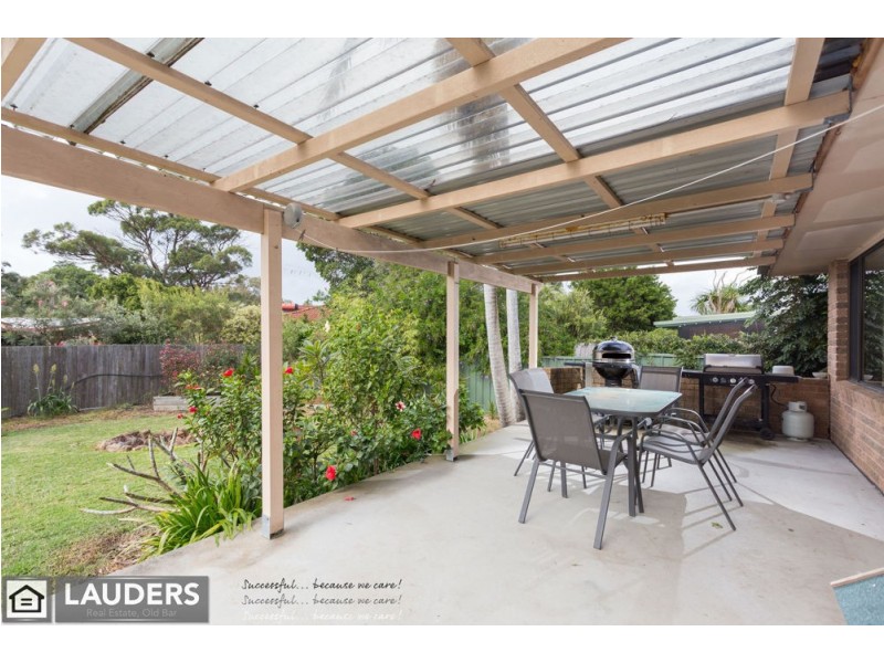 64 Waterman Street, Old Bar NSW 2430