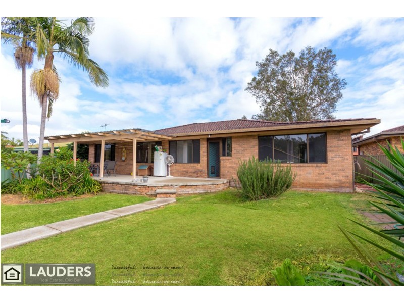 64 Waterman Street, Old Bar NSW 2430